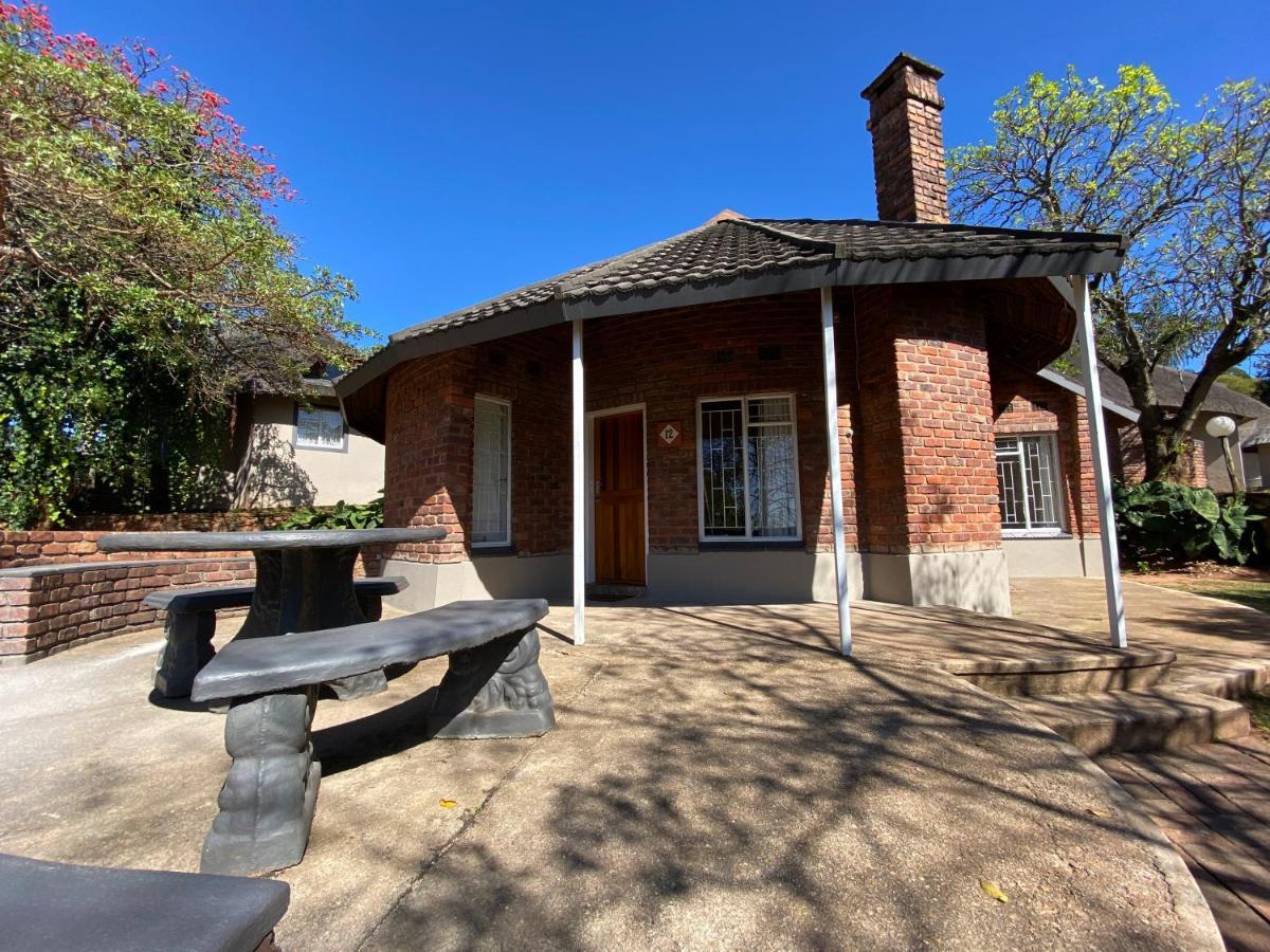 Magoebaskloof Mountain Lodge Tzaneen Bagian luar foto