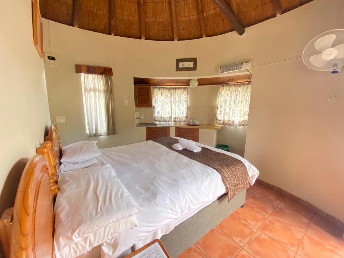 Magoebaskloof Mountain Lodge Tzaneen Bagian luar foto