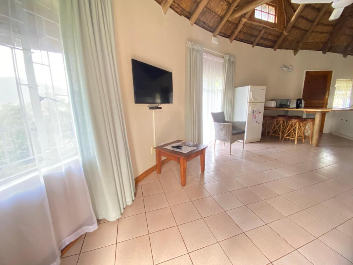 Magoebaskloof Mountain Lodge Tzaneen Bagian luar foto